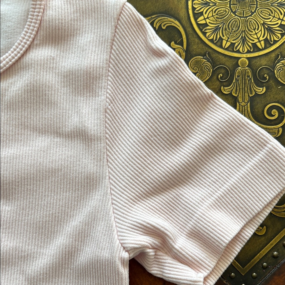 Charlotte Russe Blush Ribbed Tee - Picture 3 of 4